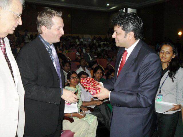 Christian Henrichs nach einem Keynote-Vortrag in Jaipur, Indien